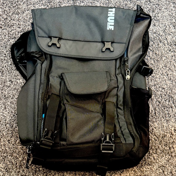 Thule Charcoal Men's Backpack - Picture 1 of 7